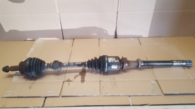 Rav4 iii 06-09r привідний вал права перед 2,2 d4d фото №1