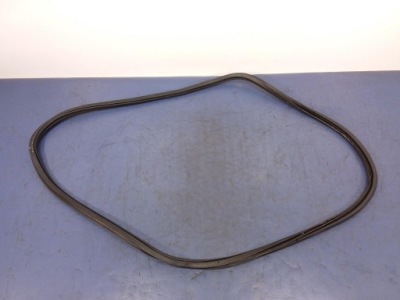 Skoda octavia iii hb прокладка дверь правый задняя фото №1