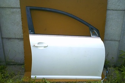 Toyota avensis t25 03-09 дверь правое передние фото №1