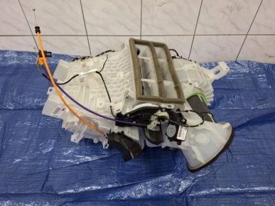 Обігрівач механічна з кондиціонер peugeot 208 eu фото №1