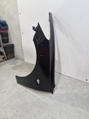 Передний левый крыло tesla 3 фото №1