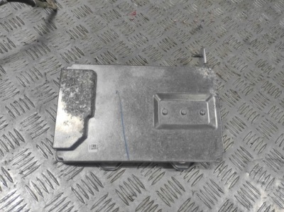 Dodge challenger 2016 усилитель 68228903ae фото №1