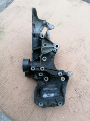 Кронштейн генератора scenic i laguna ii 1.4 1.6 169565 фото №1