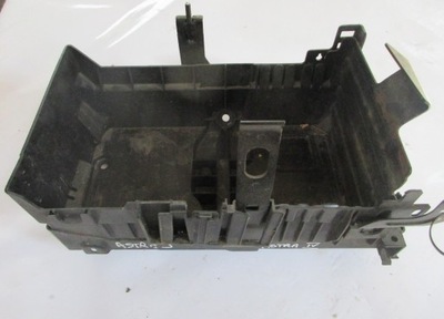 Основание аккумулятор opel astra iv j 4 13308434 фото №1