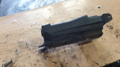 Toyota avensis t25 коробка запобіжників фото №1