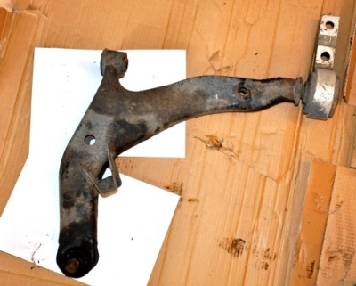 Важіль передній лівий оригінал nissan murano z50 фото №1