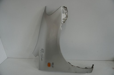 Toyota avensis verso крыло правый передний 1c0 фото №1