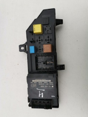 Коробка предохранителей 13223678 opel vectra c фото №1