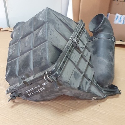 Корпус фильтра воздуха mercedes c250 фото №1