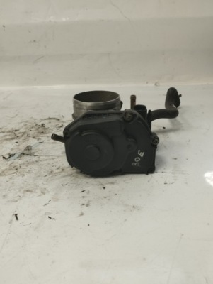 Audi a3 8l 1.8 20v дроссельная заслонка 06a133064m фото №1