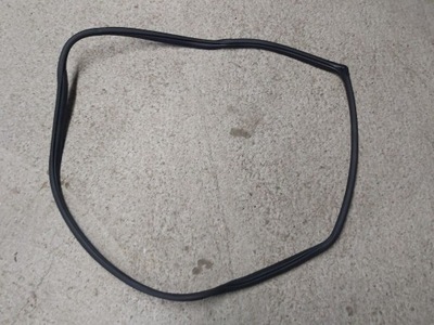 Hyundai tucson ii 16-20 прокладка дверь правый задняя фото №1