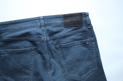 TOMMY JEANS_W31 L32 STEVE SLIM TAPERED JEANS_31/32
