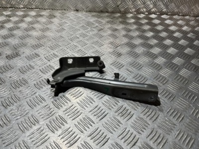 Петля капота ліве nissan qashqai 3 j12 21- фото №1