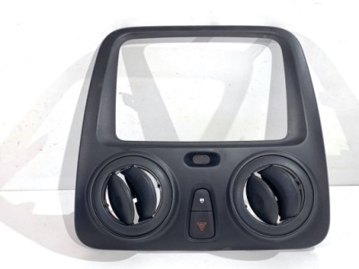 Решітка обдув перед dacia dokker 682606882r minivan вентиляції фото №1