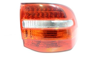 Porsche cayenne lift лампа правый задняя 7l5945208 фото №1