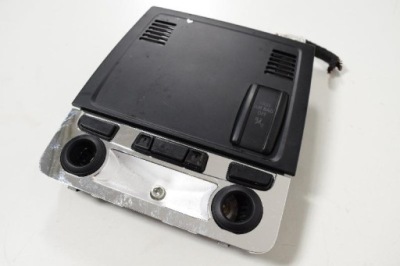 Bmw seria 1 120d e82 2010 rhd лампа лампа do czytania na дах салону фото №1