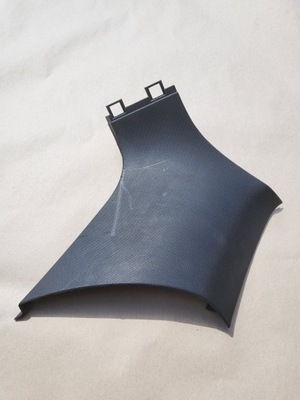 Захист обшивка стійка лівий задня vw passat b8 kombi фото №1