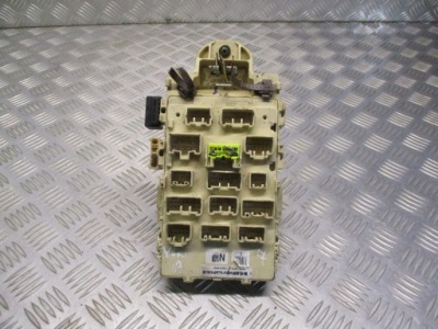 Коробка предохранителей toyota yaris 82730-0d020 фото №1
