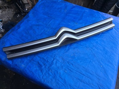 Решітка радіатора решітка радіатора 9811789377 citroen jumpy iii фото №1