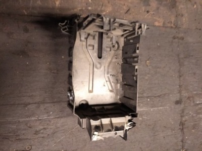 Основание аккумулятор 13498274 opel corsa e 1.2 16v 70 km 14-20 фото №1