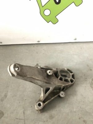 Mini r60 дизель кронштейн двигателя 67871110 фото №1