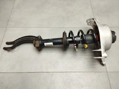 Audi q5 8r амортизатор правый перед 8r0031ak фото №1