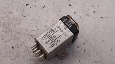 Mercedes реле abs 2015403245 фото №1