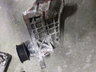 Audi a6 c7 a7 3.0tdi кронштейн генератора 059903143aj фото №1