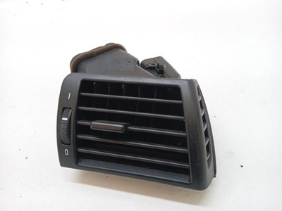 Решітка обдув права bmw 3 e46 фото №1