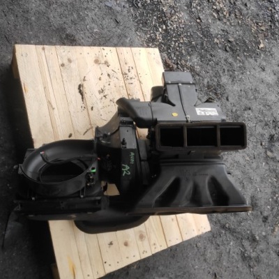 Отопитель корпус audi a2 8z1820003 фото №1