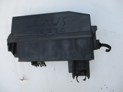 Коробка запобіжників lexus is фото №1