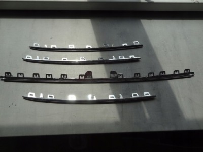 Хром накладки хром решітка mercedes eqb w243 a2438882000 фото №1