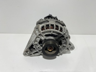 Mercedes cla w117 генератор a0009063322 фото №1