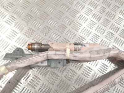 Шторка безпеки права bmw оригінальний номер 9110272 фото №1