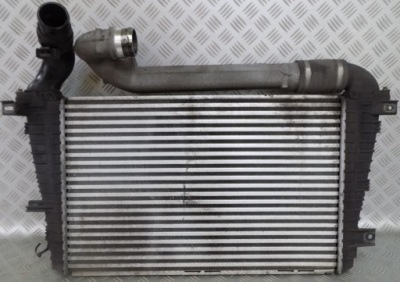 Радіатор інтеркулер opel zafira ii b 1.7 cdti оригінал фото №1