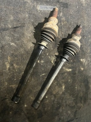 Привідний вал передня короткий land rover discovery 2 ii фото №1