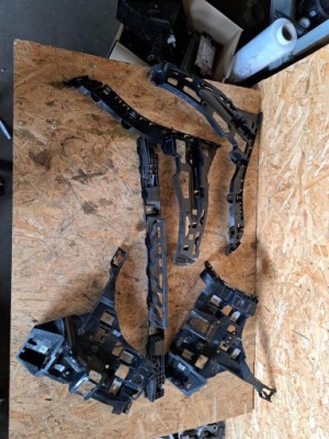 Mercedes w206 универсал направляющая направляющая бампера задний  комплект фото №1