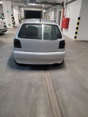 VW POLO 6N 94-99 ГОД ЛЕВАЯ + ПРАВОЕ ФАРА ЗАД ТОНИРОВАНОЕ 6N0945257 E1015JR