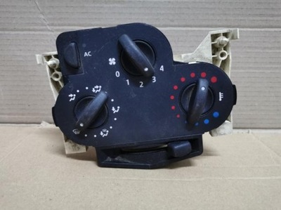 Панель обдув dacia logan 04-12 фото №1