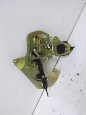 Замок задня правий kia carnival 2000r. фото №1