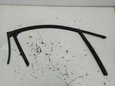 Ford mustang mach-e прокладка дверь перед правая lj8b-rz1510-ae фото №1