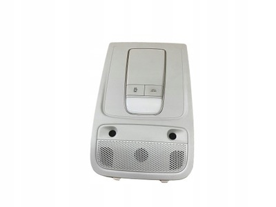 Audi a3 8v лампа салону 8v0947135a фото №1