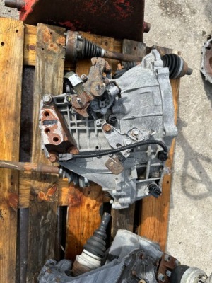 Sportage iii ix35 1.7 crdi коробка передач передач wbj6k фото №1