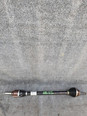 Привідний вал права peugeot 208 ii 1.2 vti фото №1