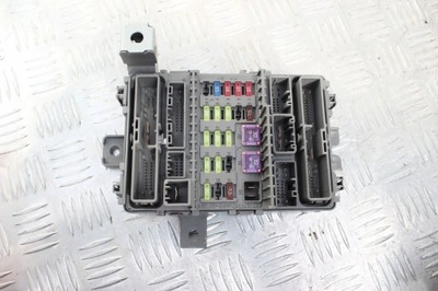 Honda accord viii 08-15 2,2 корпус запобіжників фото №1