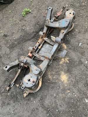 Балка підвіска задня ford escape mk2 lift 15r фото №1