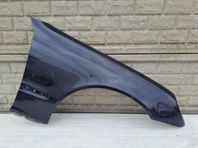 Mercedes c-klasa w203 крила передній правий оригінал фото №1