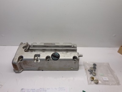 Honda accord 7 vii 2.0 16v v-tec кришка клапанів фото №1