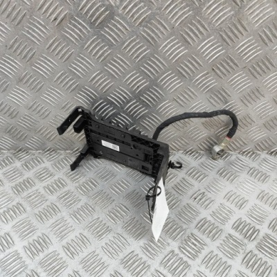 Audi q4 sportback e-tron 2024 plus / клема / шланг акумулятор фото №1