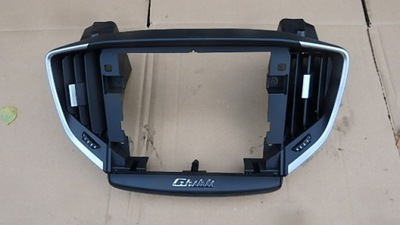 Рамка дисплея maserati ghibli 670066392 фото №1